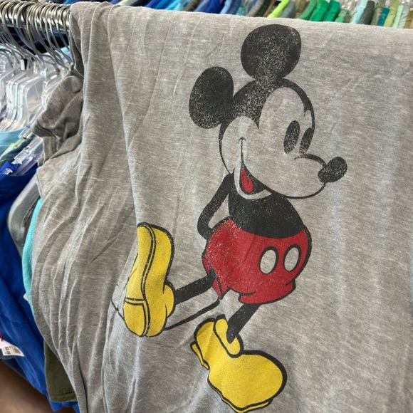 Tops - Mickey shirt